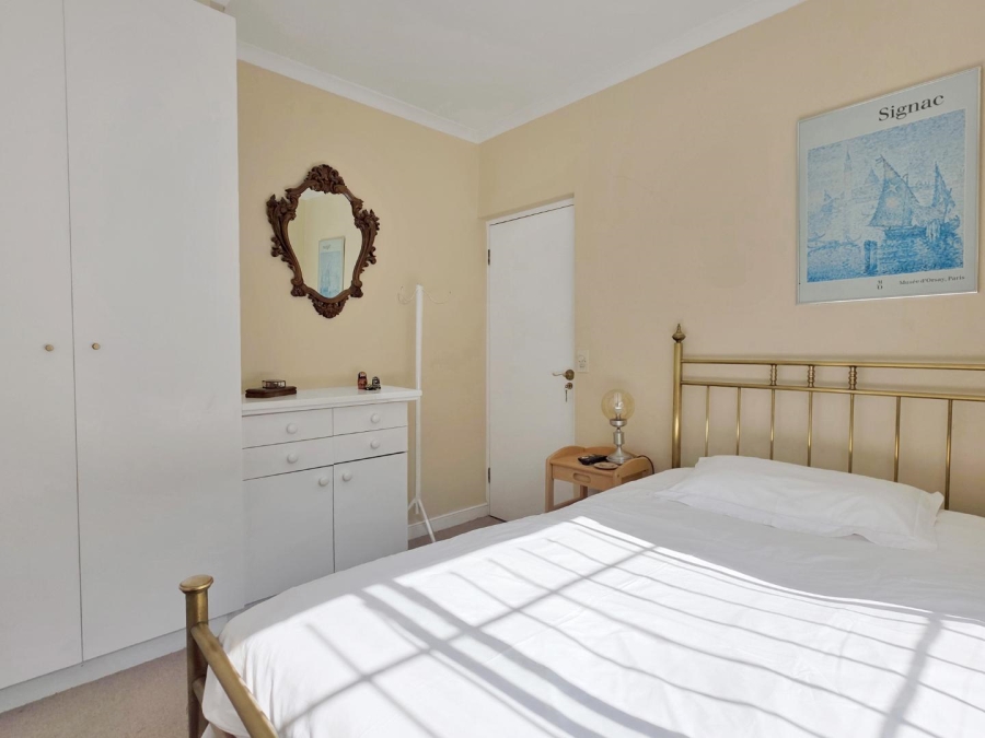 2 Bedroom Property for Sale in Sea Point Western Cape